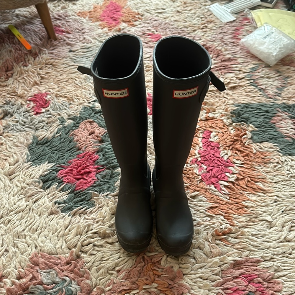 Hunter rain boots grey